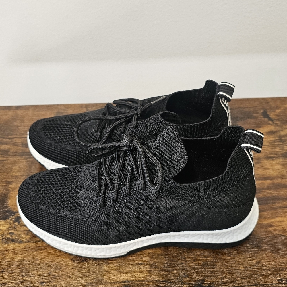 Brand New Women's Danskin Black And White Slip On Sneakers Size--6 - Picture 5 of 11